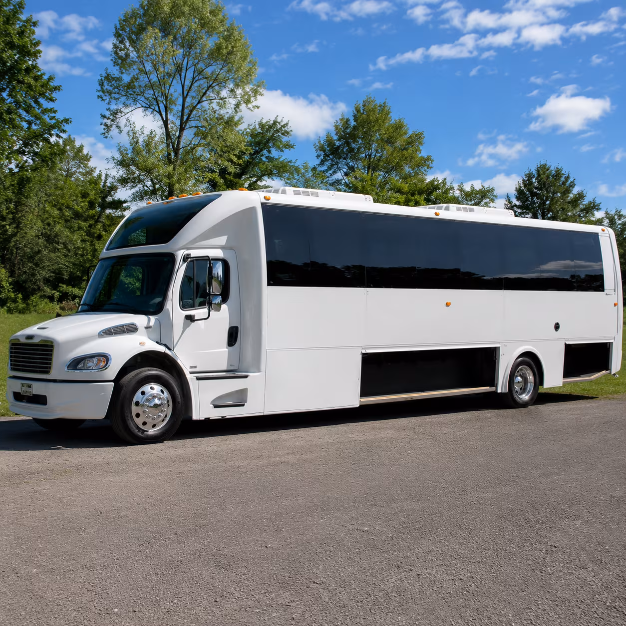 bachelorette and bachelor party buses through p83 and westgate