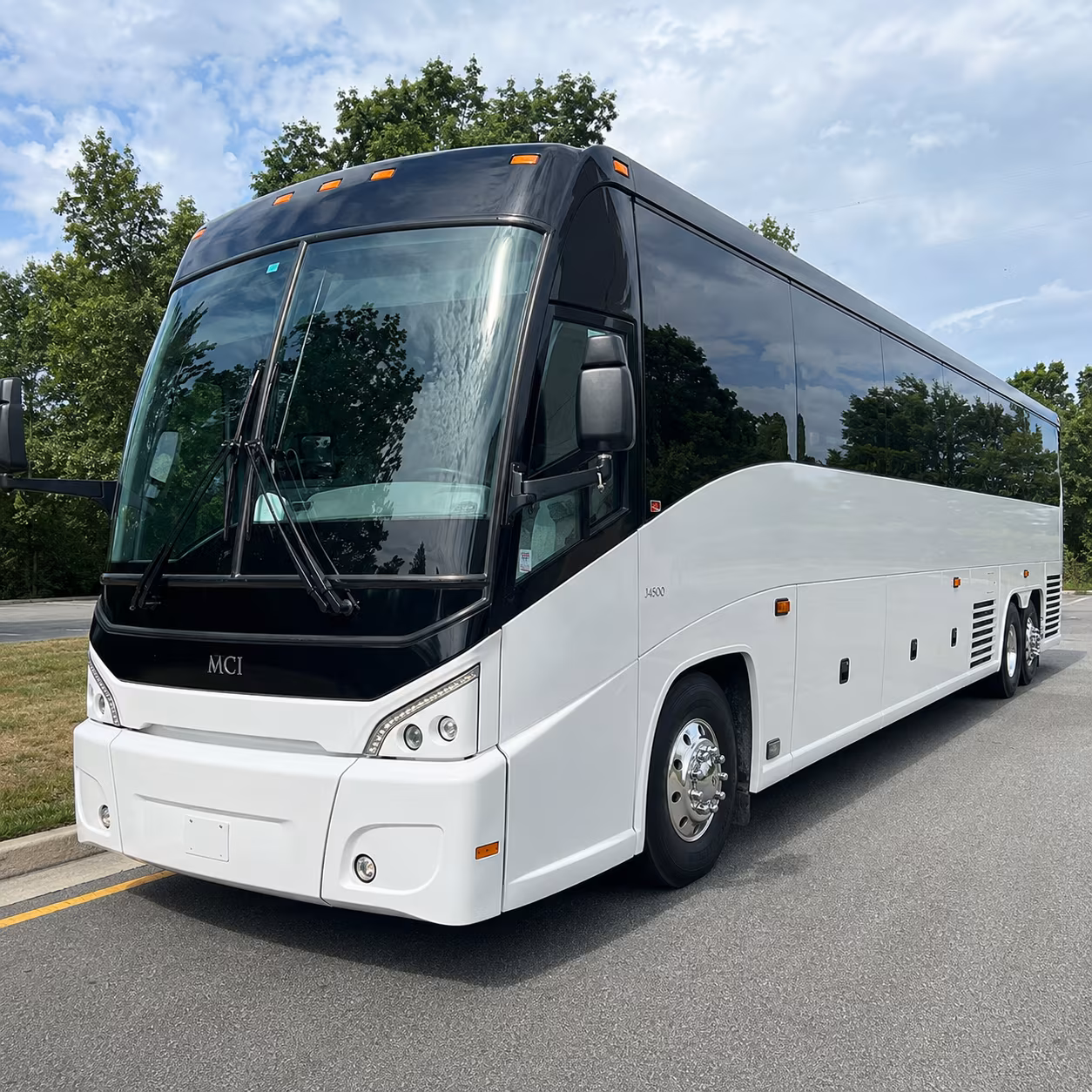 charter buses to phoenix raceway for nascar race weekends