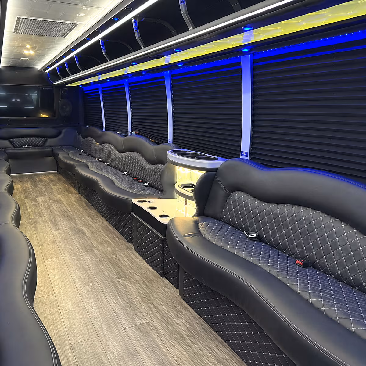 p83 entertainment district peoria party bus rental
