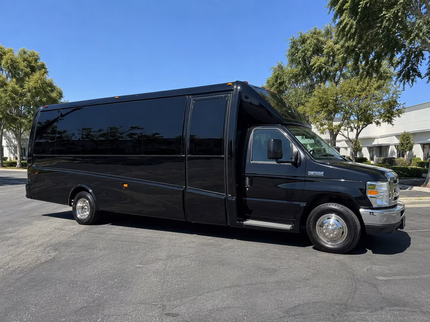 peoria night out party bus rental